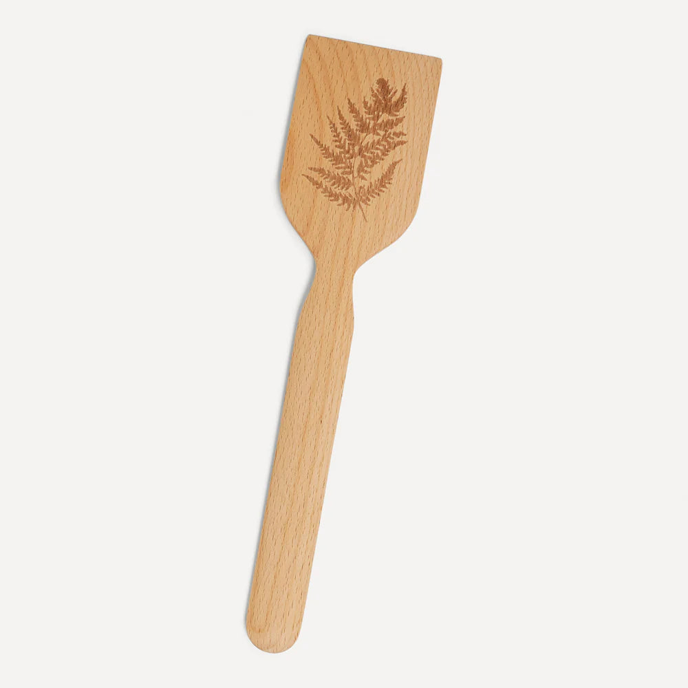 UND - Stekespade i tre med bregne motiv