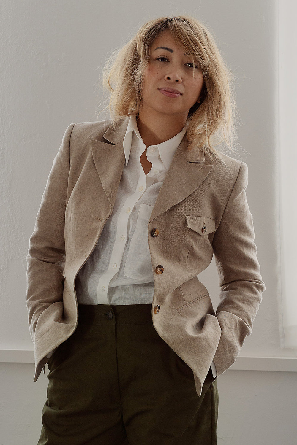 Studio Re- Beige innsvinget blazer