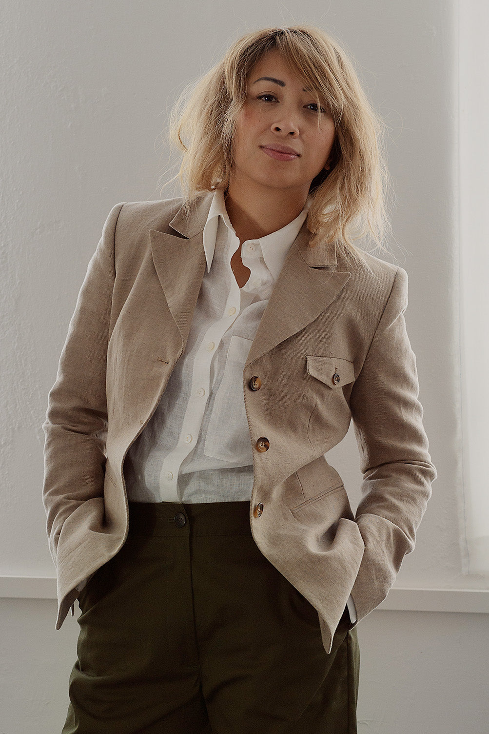 Studio Re- Beige innsvinget blazer
