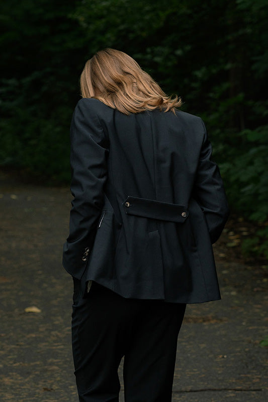 Studio Re- Sort blazer med spensel bak
