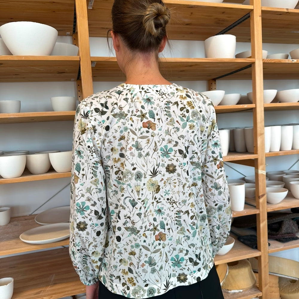 Bluse Vinter Hvit m Turkis Liberty