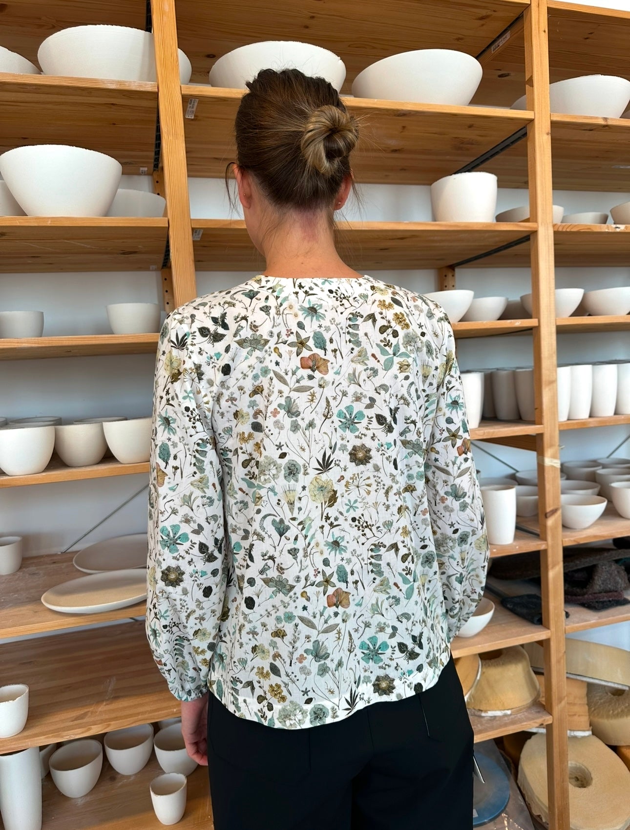 Bluse Vinter Hvit m Turkis Liberty