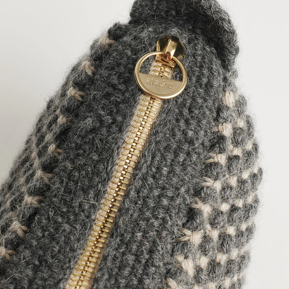 
                      
                        Helen Classic Clutch Mix Stormy/Air Aiayu
                      
                    