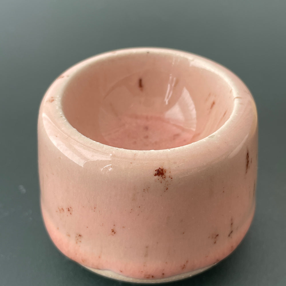 Aurora Eggeglass med rosaspettet glasur