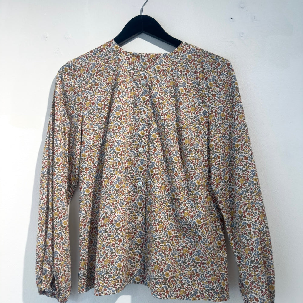 
                      
                        Bluse Vinter Liberty Rød/Gul Miniblomster
                      
                    