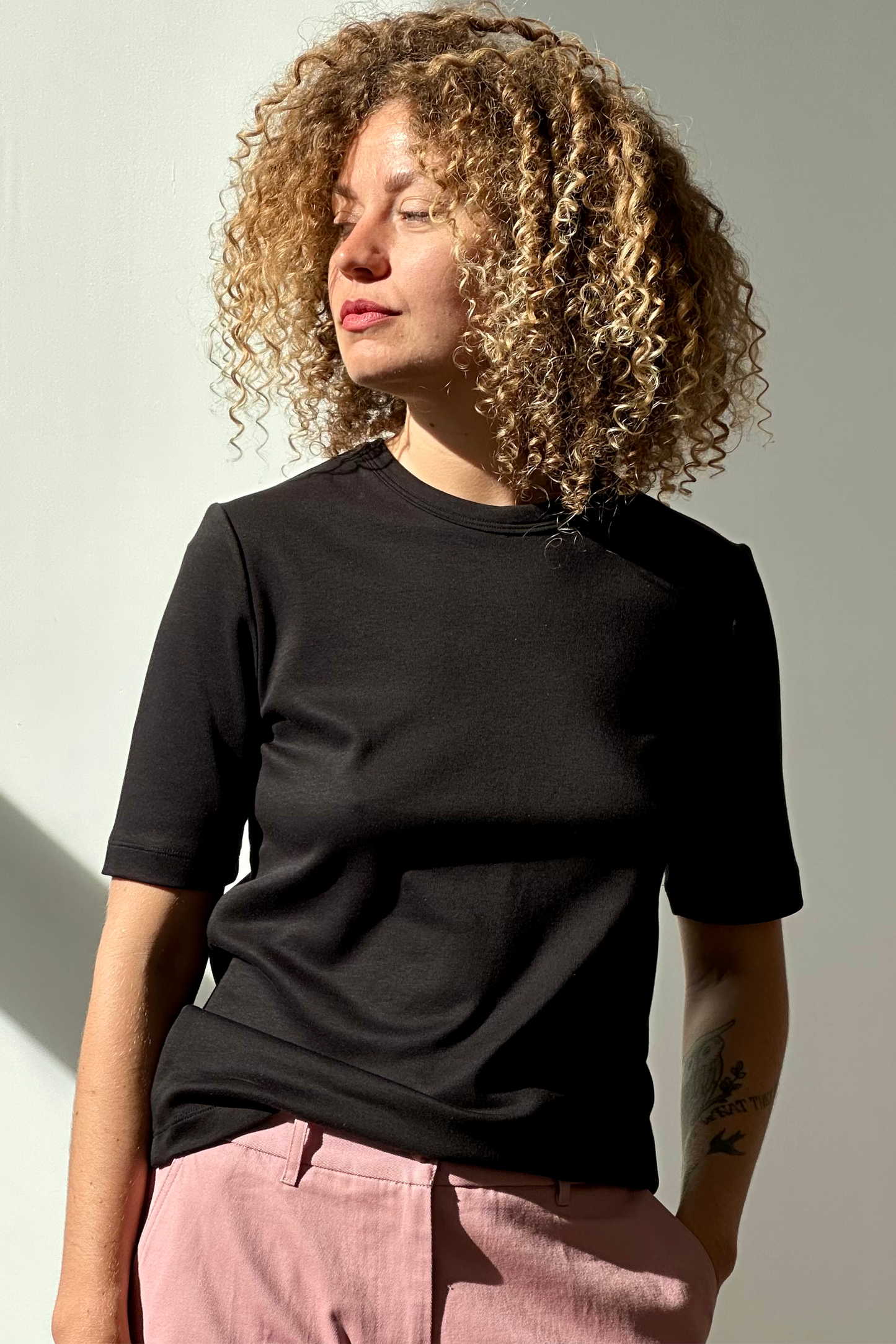 Tee Basic Black Re-