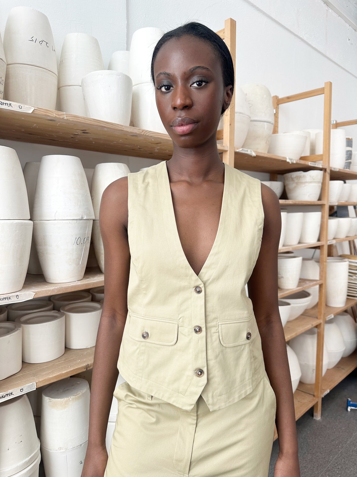 Waistcoat Twill Beige Re-