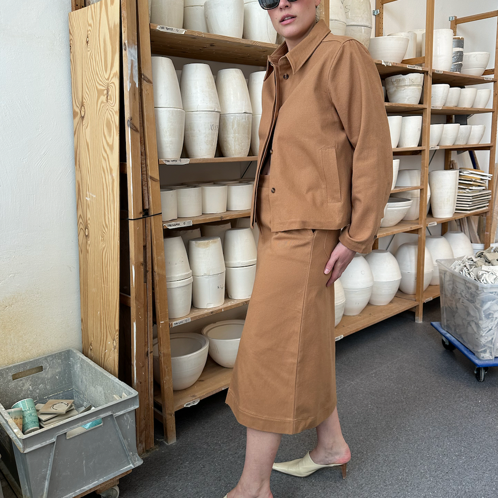 
                      
                        Skirt Twill Camel Re-
                      
                    