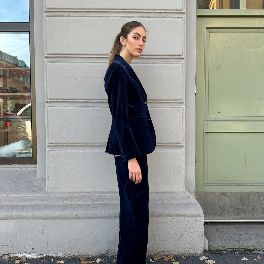 
                      
                        Pant Wide 2 Velvet Blue Re-
                      
                    
