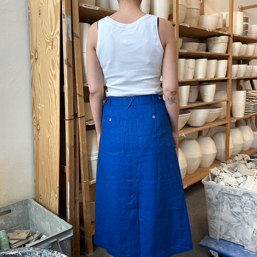 
                      
                        Skirt Thao Linen Blue Re-
                      
                    