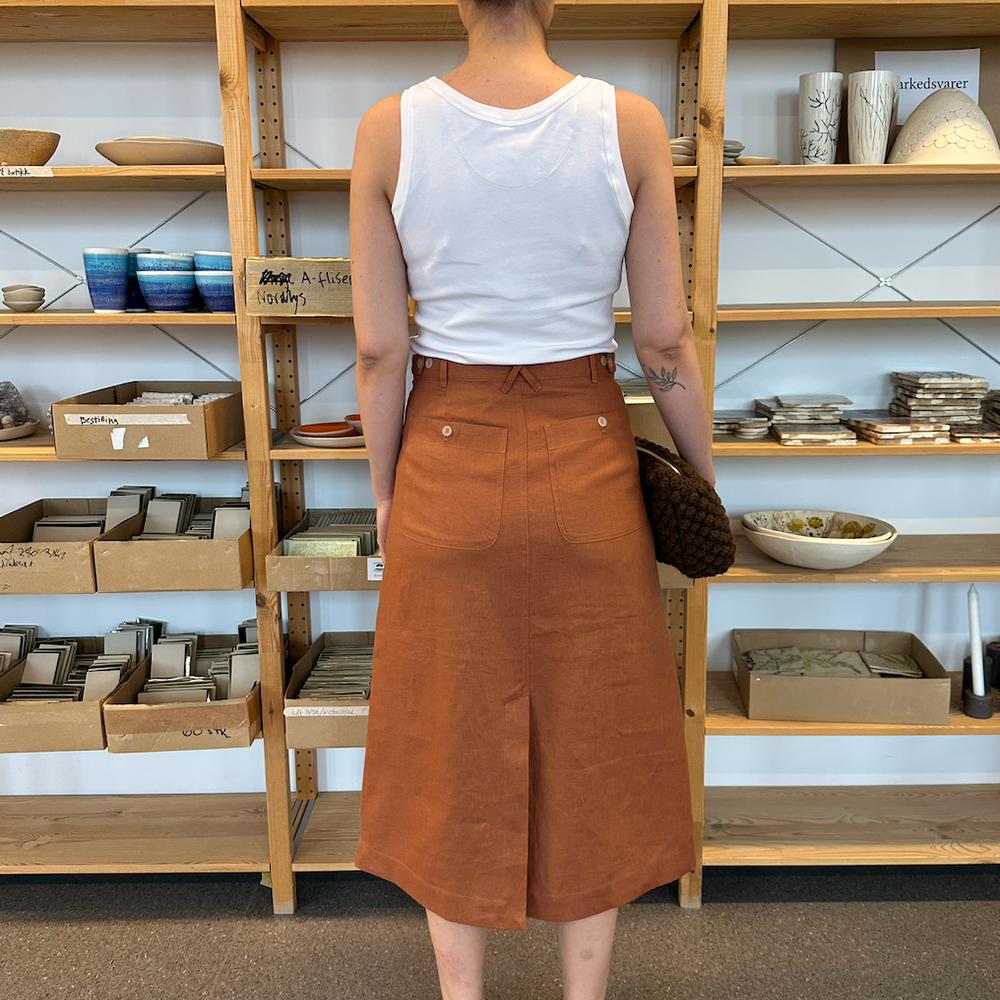 
                      
                        Skirt Thao Linen Rust Re-
                      
                    