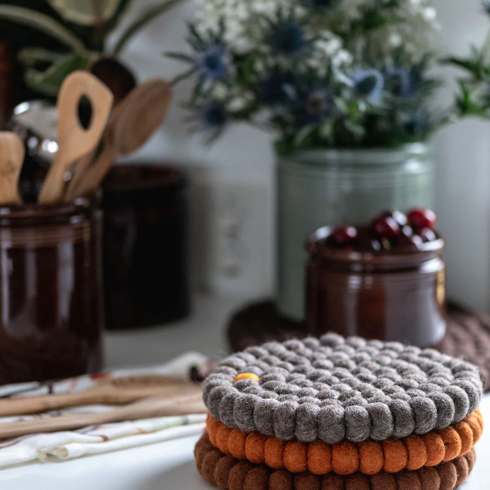 
                      
                        UND Wooldot Coaster Rosa/gråstein
                      
                    