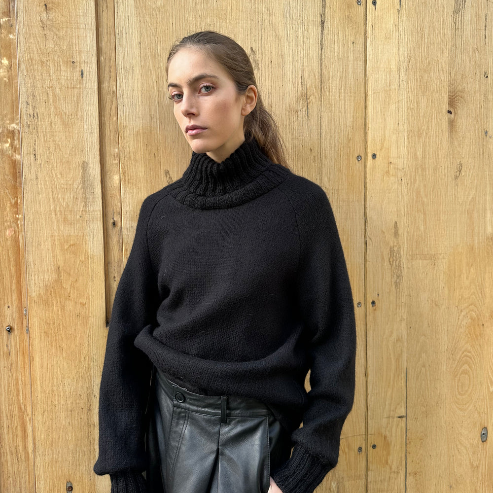 Genser Ragland Cosy Alpakka Sort