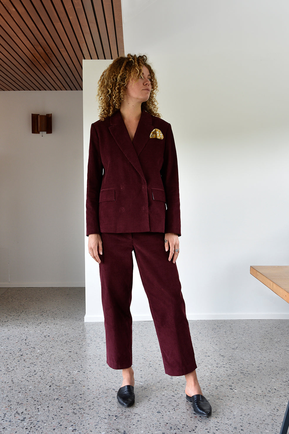 Studio Re- Vinfarget kord blazer og bukse