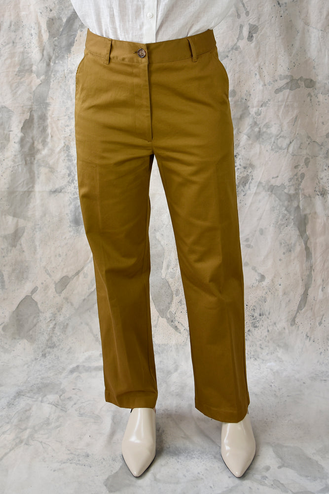 
                      
                        Studio Re- Sennepsfarget løs chinos
                      
                    