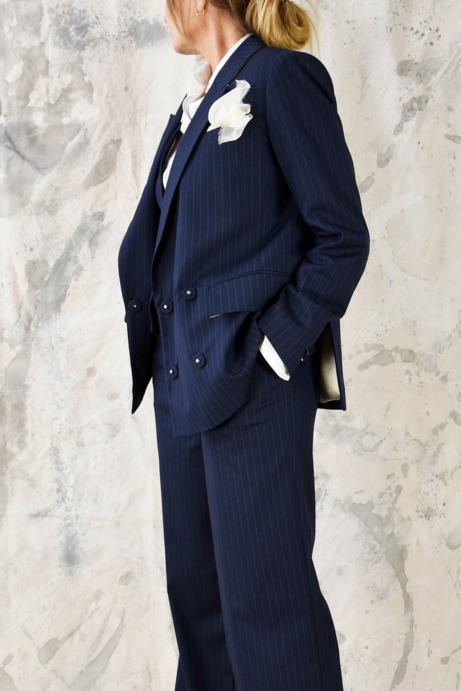 
                      
                        Studio Re- Pinstripe blazer og bukse
                      
                    