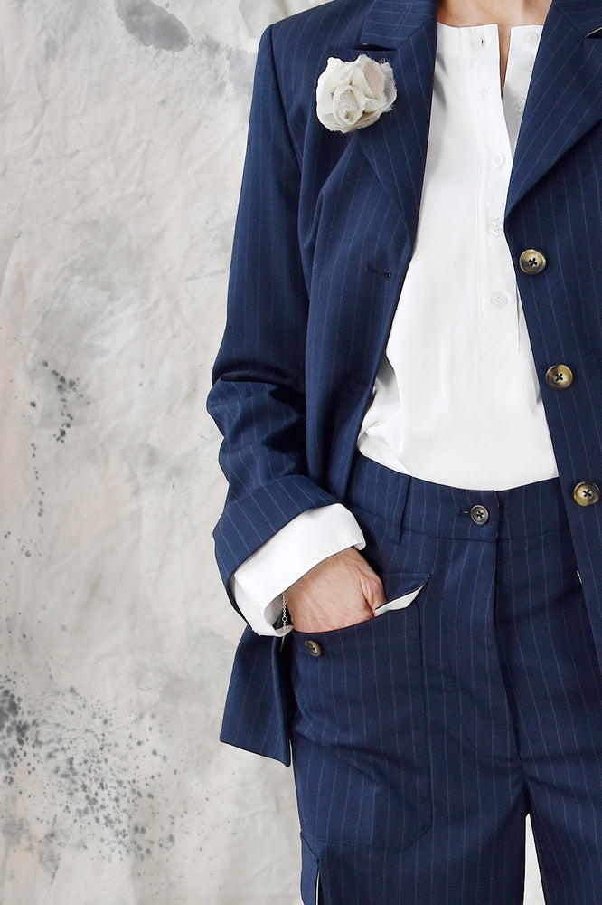 
                      
                        Studio Re- Pinstripe blazer og bukse
                      
                    
